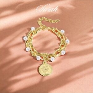 Des’on Women’s Sarah Multi Pearl & Gold Chain Bracelet